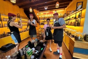 Hoi An: Vietnamese Coffee Making Workshop with a Coffee