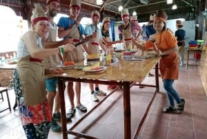 Hoi An : Vietnamese Cooking Class with Hotel Pickup
