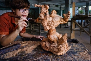 Hoi An: Holzschnitzkurs mit einem Dorfmeister