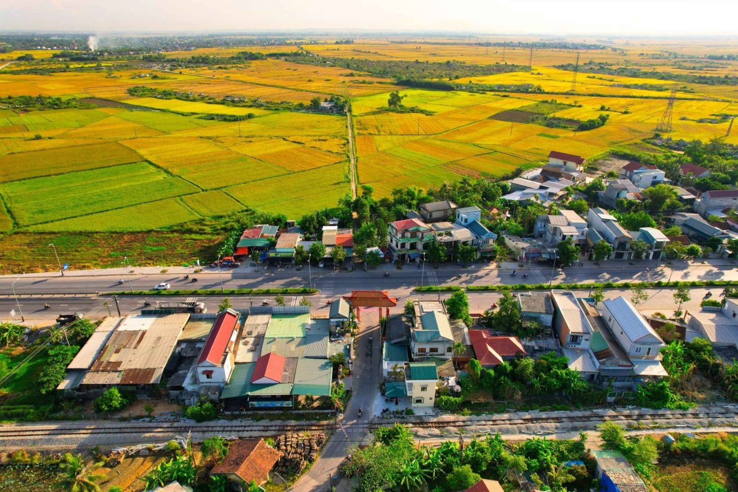 Hue 1 Day Tour- Be a farmer at La Chu Village