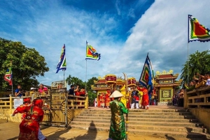 Tour en bateau à Hue sur la rivière des Parfums