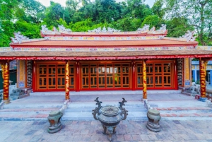 Hue Boat Tour On Perfume River