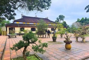 Hue: Dragon Boat, Perfume River, Pagoda & Royal Tomb Tour