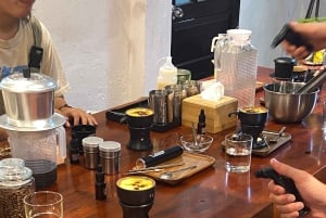 Hue: koffie met ei, zout en kokosnoot