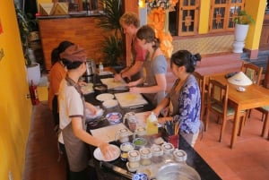 Hué : atelier de préparation de Bun Bo Huế – un voyage au cœur du patrimoine de Hué