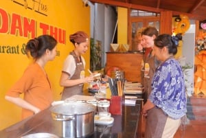 Hué : atelier de préparation de Bun Bo Huế – un voyage au cœur du patrimoine de Hué