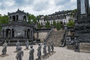 Hue: City Highlights Tour with Entry Tickets and Lunch