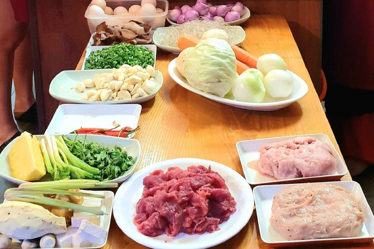 Cours de cuisine à Huế avec une famille locale et expérience pratique