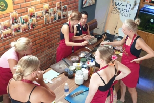 Cours de cuisine à Huế avec une famille locale et expérience pratique