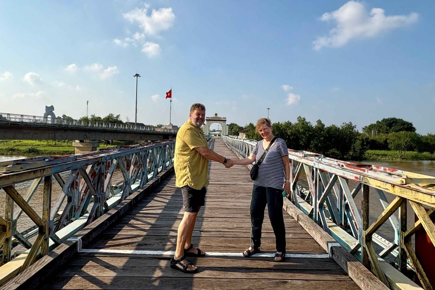 Hue: DMZ Tour de medio día en coche privado a los Túneles de Vinh Moc