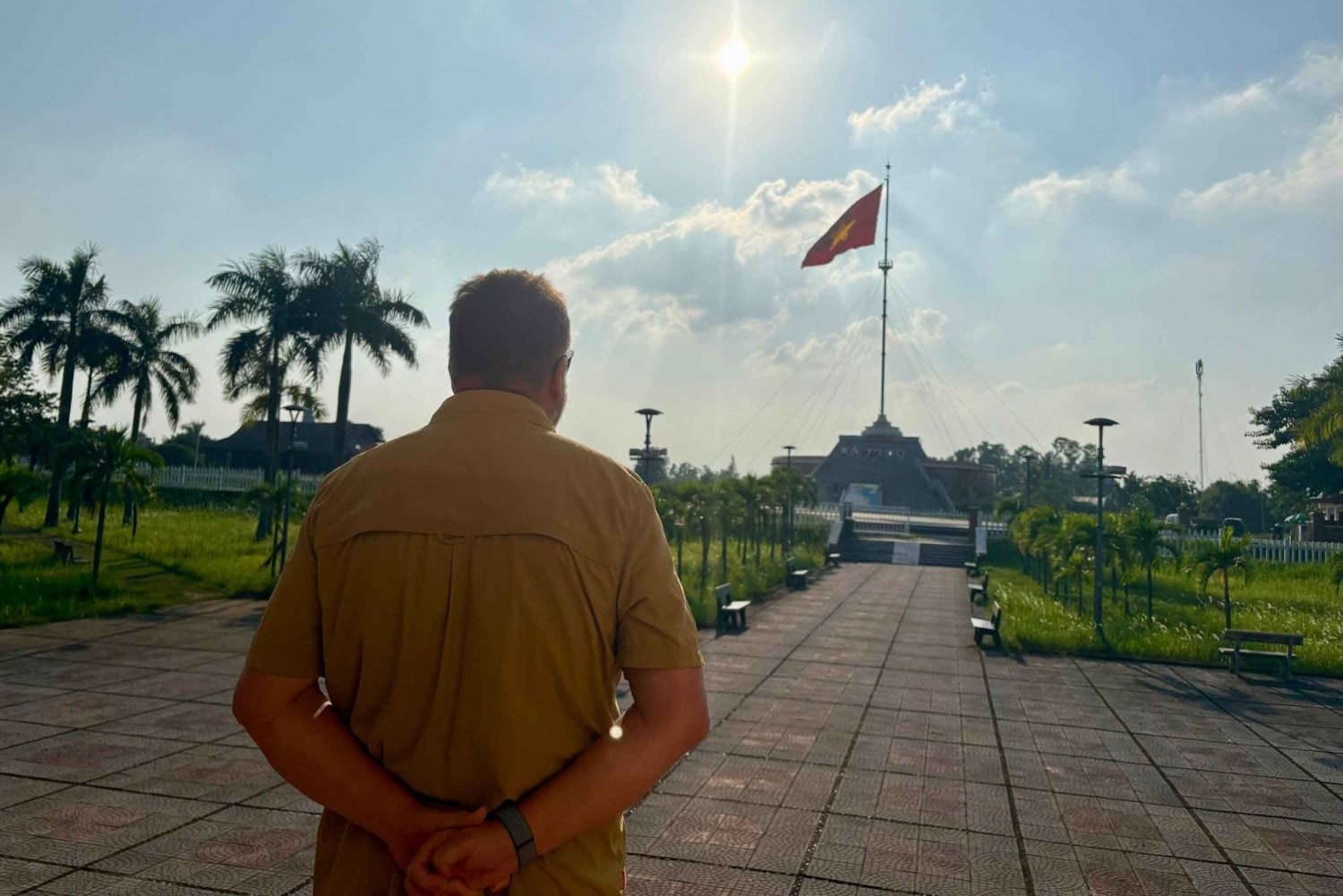 Hue: DMZ Tour de medio día en coche privado a los Túneles de Vinh Moc