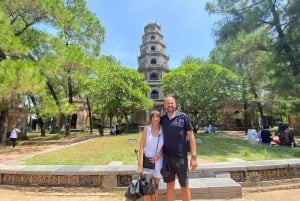 Хюэ: Тур на лодках-драконах, река Парфюм, пагоды и королевские гробницы