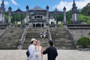 Хюэ: Тур на лодках-драконах, река Парфюм, пагоды и королевские гробницы