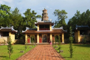 Hue: Tour privato in barca con drago, pagoda Thien Mu e tomba reale