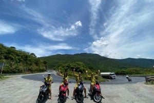 Hue: Easy Rider Tour über den Hai Van Pass nach/von Hoi An (1 Weg)