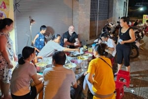 Hue: Food Tour with the most popular and typical dishes