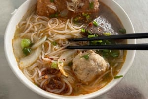 Хюэ: гастрономическая экскурсия с дегустацией