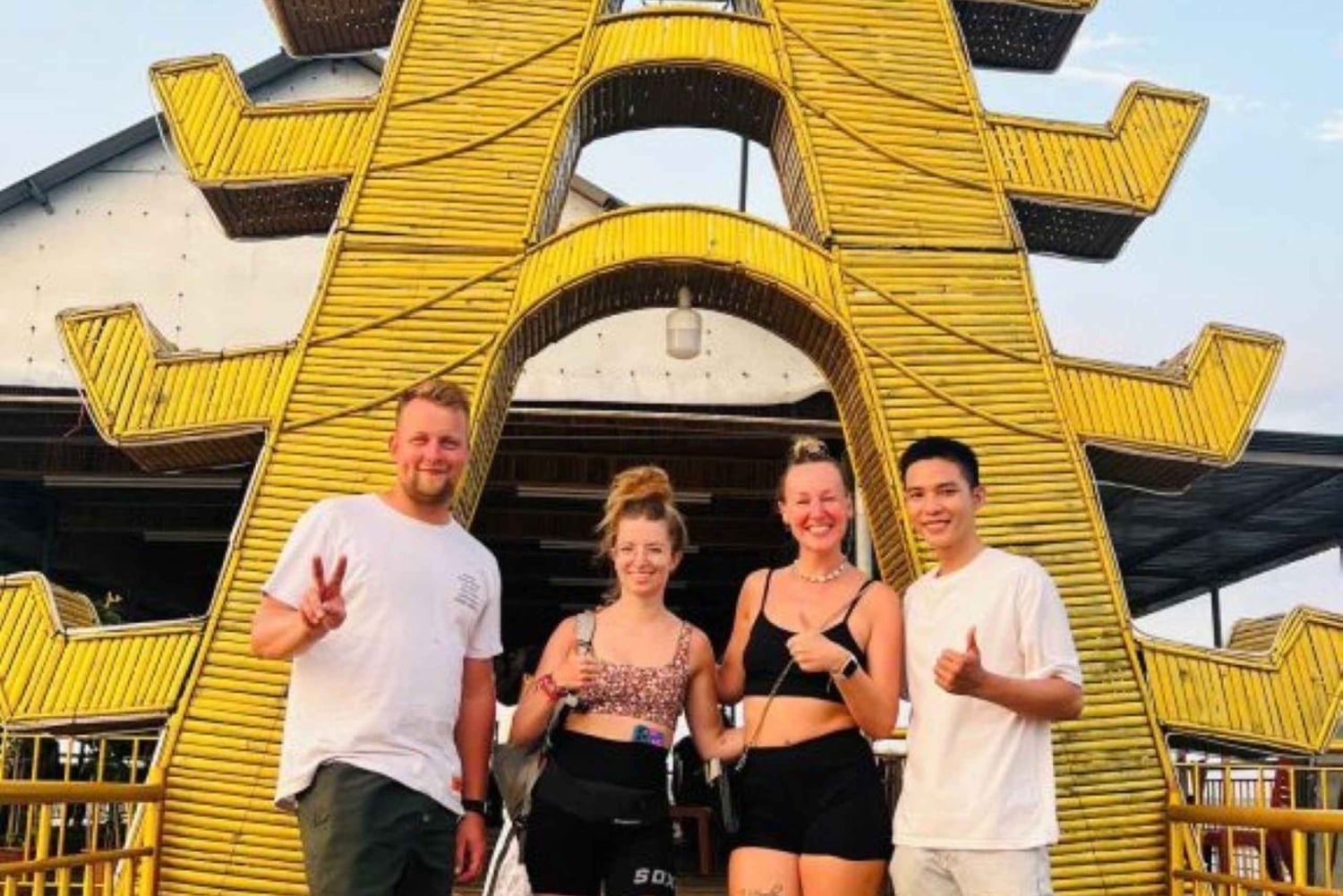 Tour di mezza giornata a Hue: tramonto sulla laguna di Tam Giang con cena