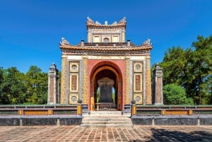 Hue: Excursão aos túmulos reais de Hue Visita aos 3 melhores túmulos do imperador