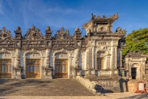 Hue: Hue Royal Tombs Tour Besök 3 bästa gravar och pagoder