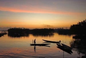 Hue: Cidade Imperial, Aldeia Thuy Bieu, Tour pela Lagoa Tam Giang