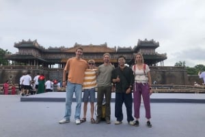 地元のエキスパートと行くフエ帝国都市ツアー（チケット込み）