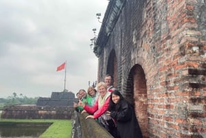 地元のエキスパートと行くフエ帝国都市ツアー（チケット込み）