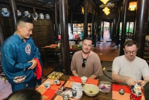 Hue: Taller de té «Loto en una taza»