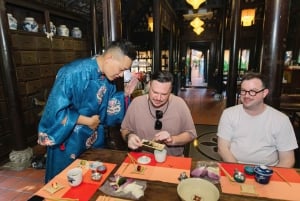 Hue: Taller de té «Loto en una taza»