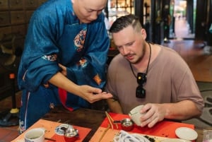 Hue: Taller de té «Loto en una taza»