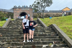 Hue: Privater Transfer von/nach Hoi An zu den wichtigsten Sehenswürdigkeiten