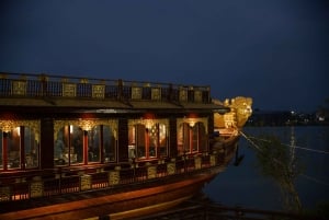 Hue: crucero por el río Perfume con almuerzo y narración