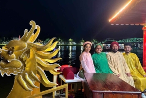 Hue: crucero con cena por el río Perfume y espectáculo tradicional