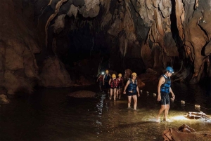 Hue: gita di 1 giorno alla grotta di Phong Nha con giro in barca e pranzo