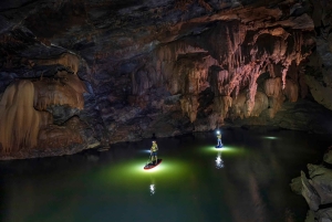Hue: gita di 1 giorno alla grotta di Phong Nha con giro in barca e pranzo