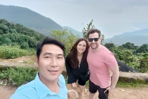 Mit dem Privatwagen von Hue nach Danang mit verschiedenen Besichtigungsstopps