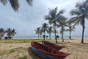 Хюэ: Частный автомобиль до/из Да Нанга с живописными остановками