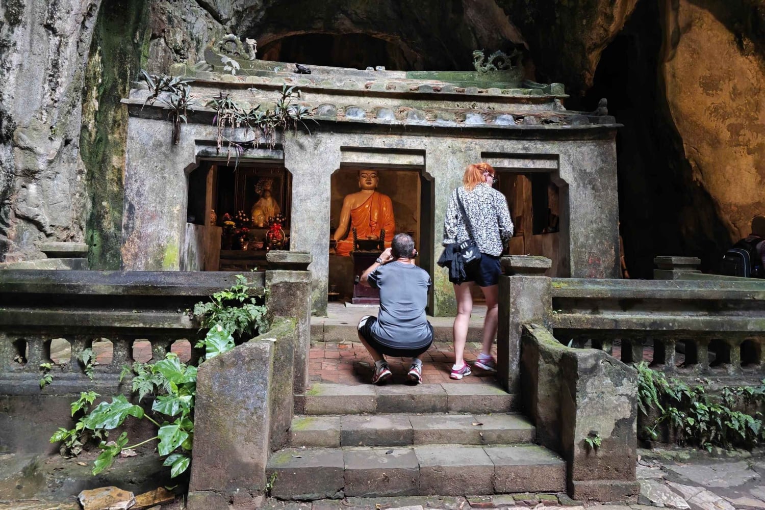 Хюэ: частный автомобиль до Хойана с остановками в интересных местах