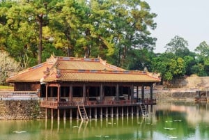 Hue: Visita a las Tumbas Reales de Hue Visita a las 3 Mejores Tumbas del Emperador