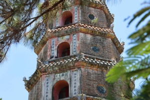 Hue: Landutflykt med kryssning, matlagningskurs och fotbad