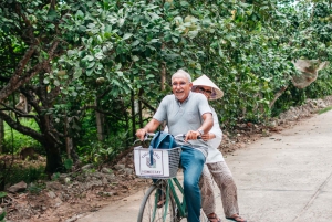 Hue: Thuy Bieu Village Bike Tour with Lunch