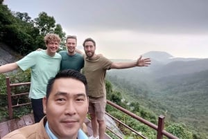 Из Хюэ в Дананг на личном автомобиле с остановками для осмотра достопримечательностей Мути