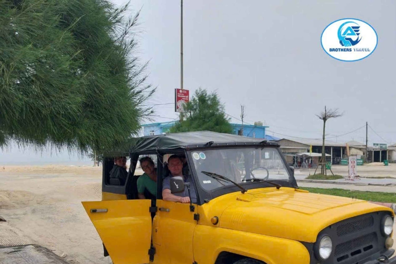 Hue-tour naar Tam Giang Lagoon en Thuan An Beach met de jeep