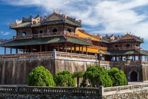 Hue Walking Tour to Imperial Citadel and Forbidden City