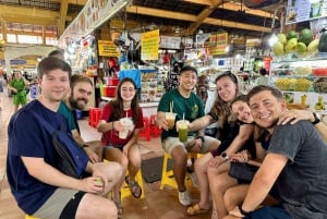 Corso di cucina immersivo e tour del mercato con chef locale + ricettario