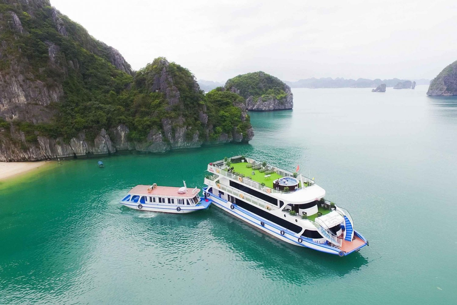 La Casta Cruise - Luxury Day Tour in Halong Bay From Harbor