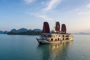 Lan Ha Bay: 2 Days 1 Night Luxury Cruise, Swimming, kayaking
