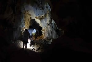 Lan Ha Bay: Cave Camping and Bioluminescent Plankton Tour