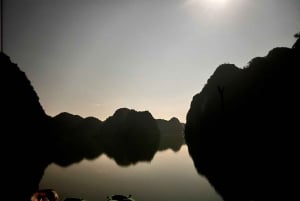Lan Ha Bay: Cave Camping and Bioluminescent Plankton Tour
