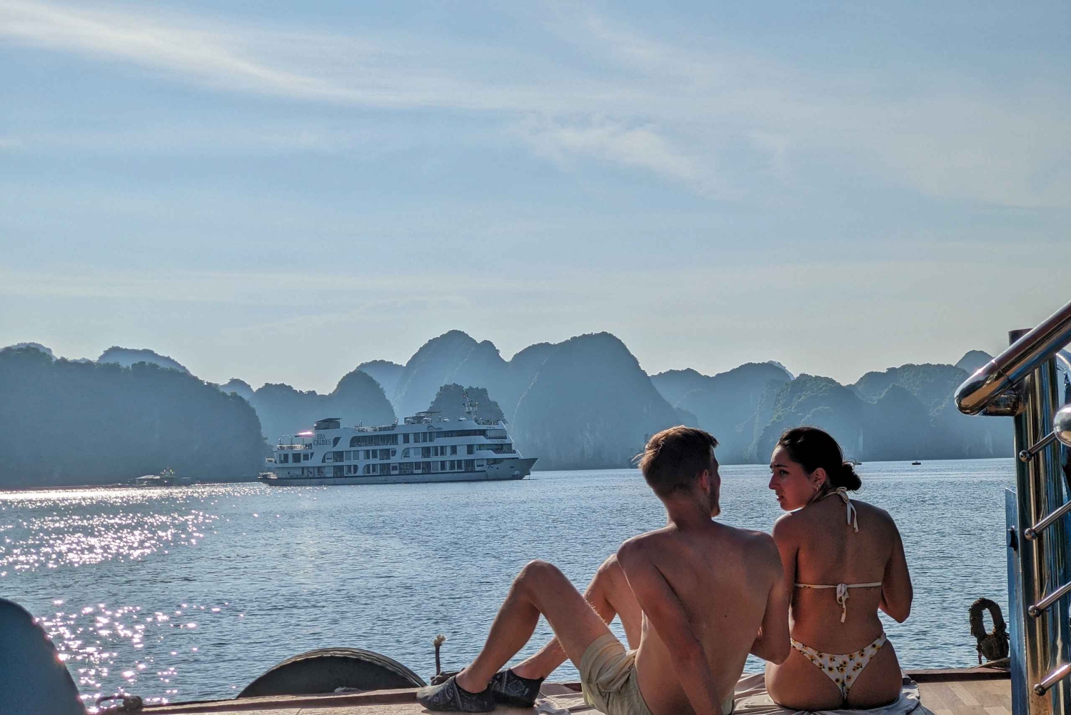Crucero y kayak por la bahía de Lan Ha (grupo reducido garantizado).